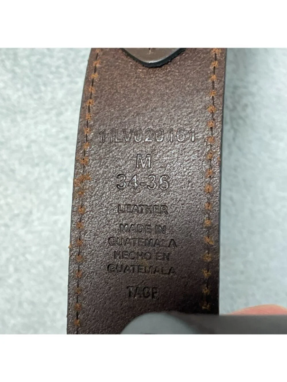 Levi's Men's Size M 34-36 Leather Belt Brown Durable Classic Design e1652